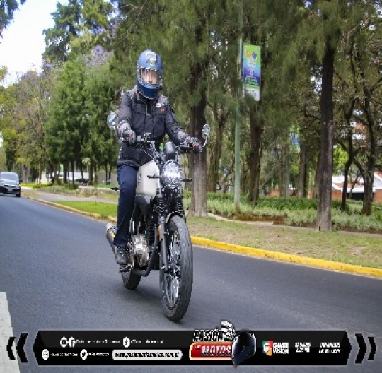 PRUEBA DE MANEJO - VENTO ROCKETMAN SPORT 250cc